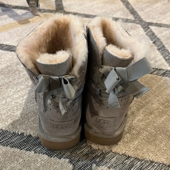 UGG Shoes - Ugg Perf Short Bow Boot